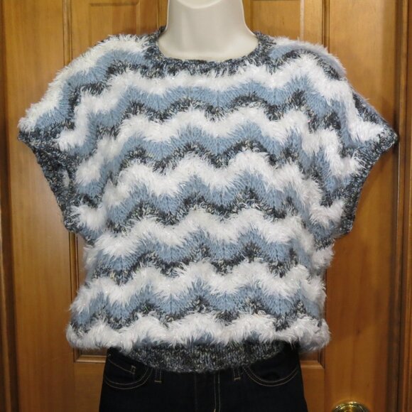 VTG By Dianne Sweater Vest Pullover Lt Blue/Grey/3D Feather White Yarn Size Med? - Picture 1 of 7